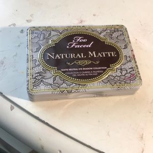 Too faced natural matte pallet